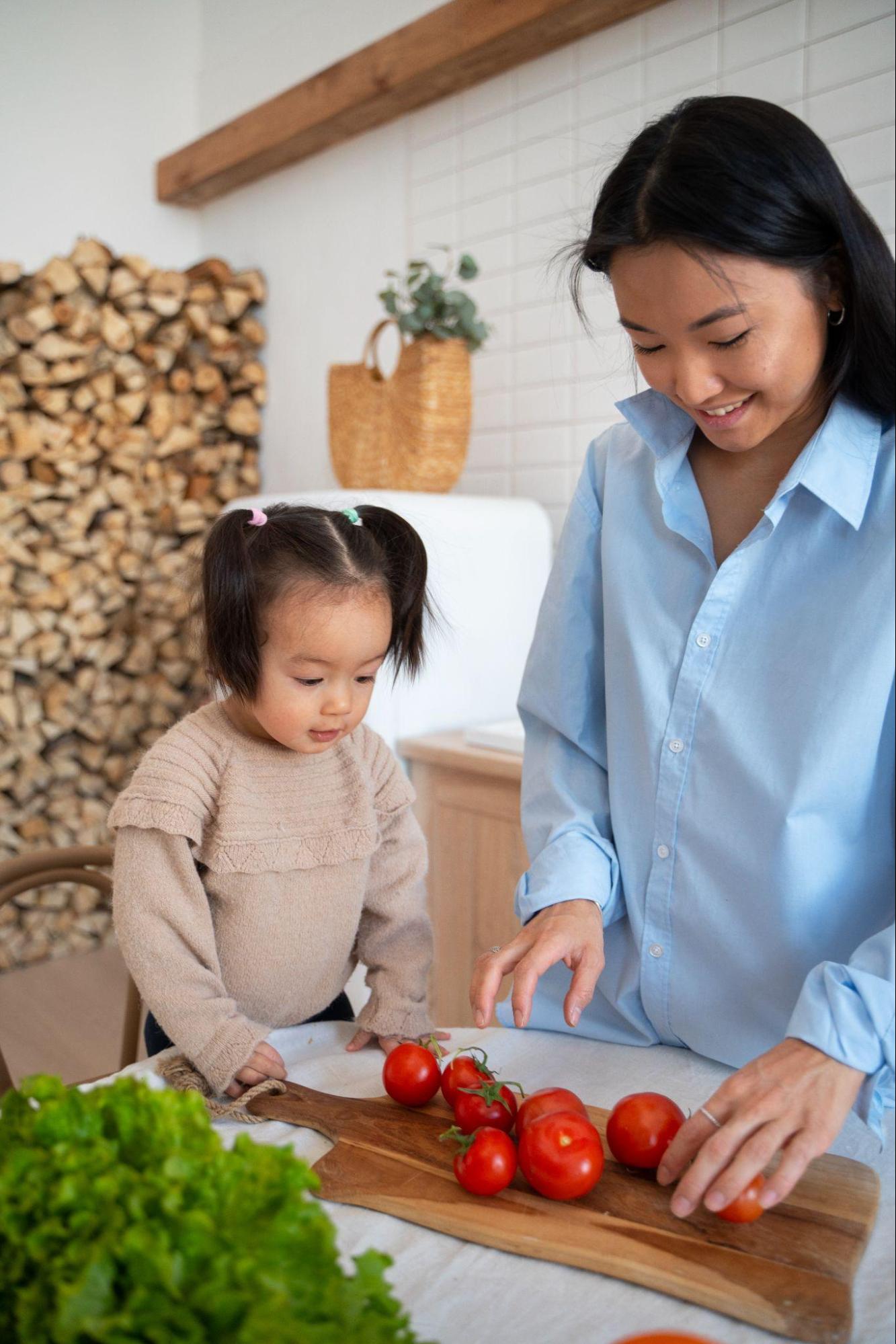 Bổ sung dinh dưỡng cho bé từ tất cả các nhóm thực phẩm