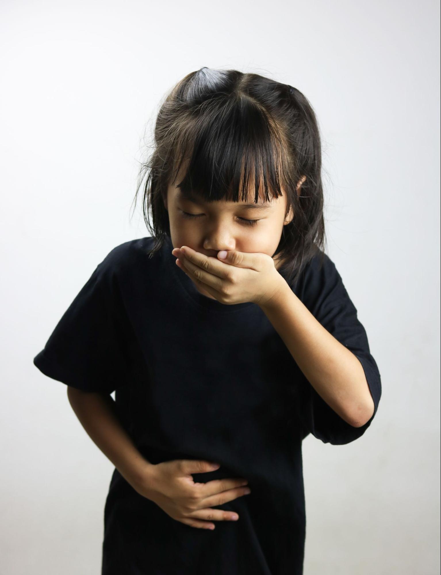 Trẻ nhỏ bị nôn ói đến từ nhiều nguyên nhân khác nhau Trẻ nhỏ bị nôn ói đến từ nhiều nguyên nhân khác nhau